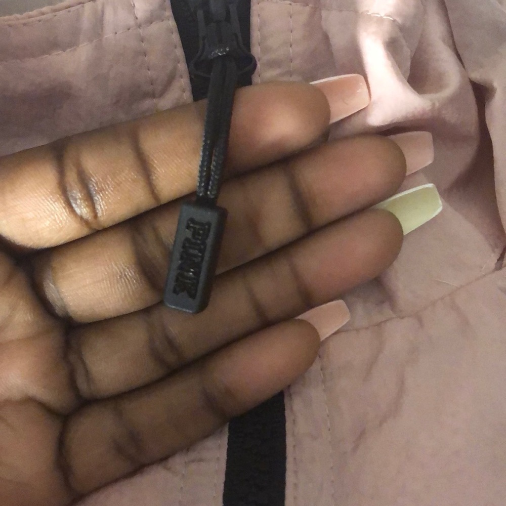 Pink Victoria’s Secret wind breaker - Picture 7 of 7